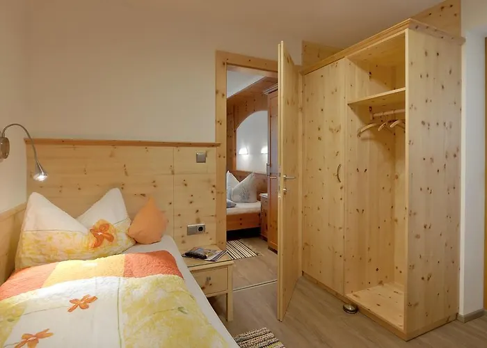 ゲストハウス Haus Bergfriede