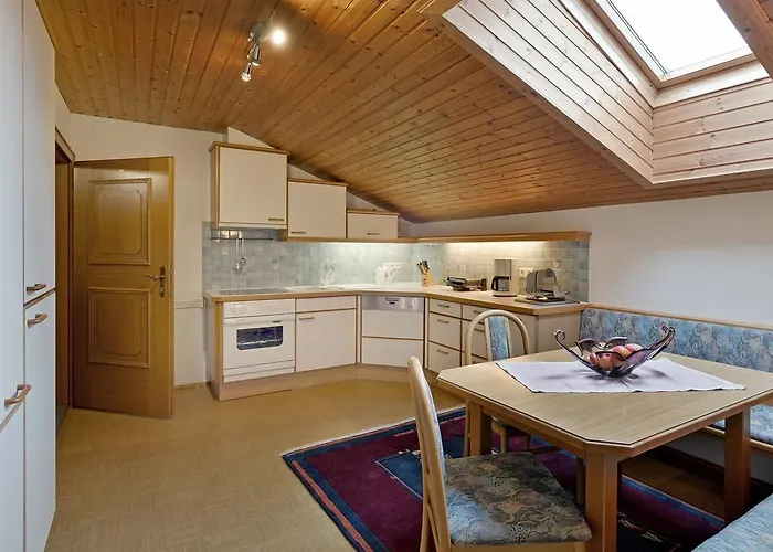 ゲストハウス Haus Bergfriede マイヤーホーフェン