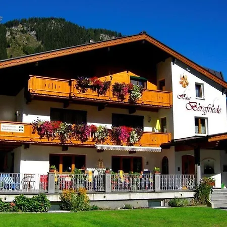 Haus Bergfriede ゲストハウス 3*